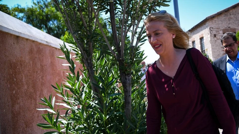 Όλα τέλεια για τη Δούρου για τη φωτιά στο Μάτι: Κάναμε σοβαρή διαχείριση της κρίσης